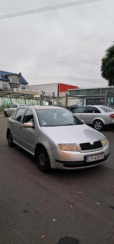 Silber Gebraucht 2004 Skoda Fabia Kleinwagen | 1.100 € (Fairer Preis) - Bild 1/4