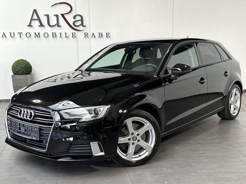 Schwarz Gebraucht 2019 Audi A3 Sport Limousine | 23.749 € (Etwas zu teuer) - Bild 1/4