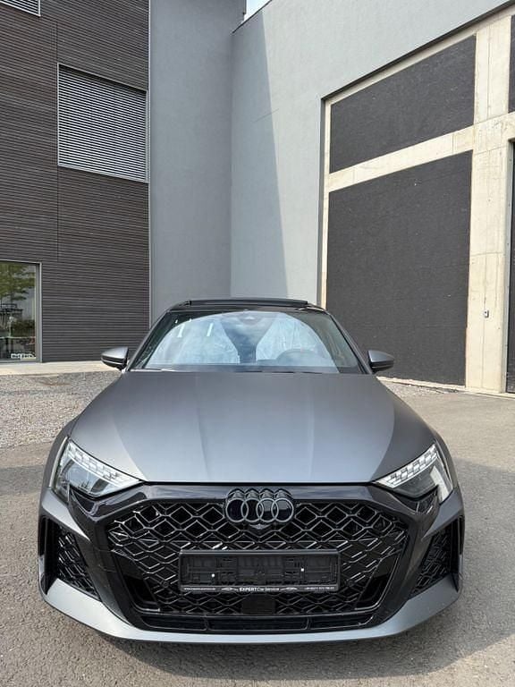 Neu 2025 Audi RS3 Sport Kleinwagen | 79.611 € - Bild 1/4
