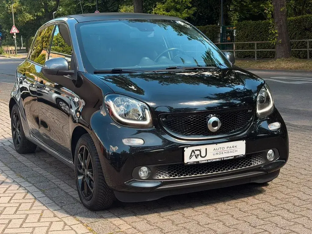 Gebraucht Smart ForFour 90 PS (66 kW) 2017 Schwarz Kleinwagen