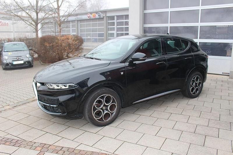Gebraucht Alfa Romeo Tonale Ti 131 PS (96 kW) 2023 Schwarz SUV