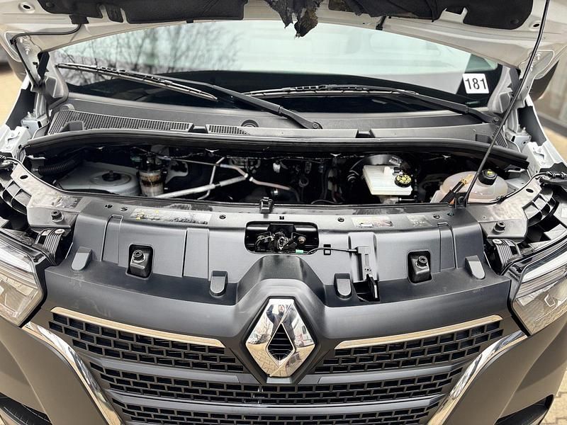 Second-hand Renault Master 150 CP (110 kW) 2020 Monovolum