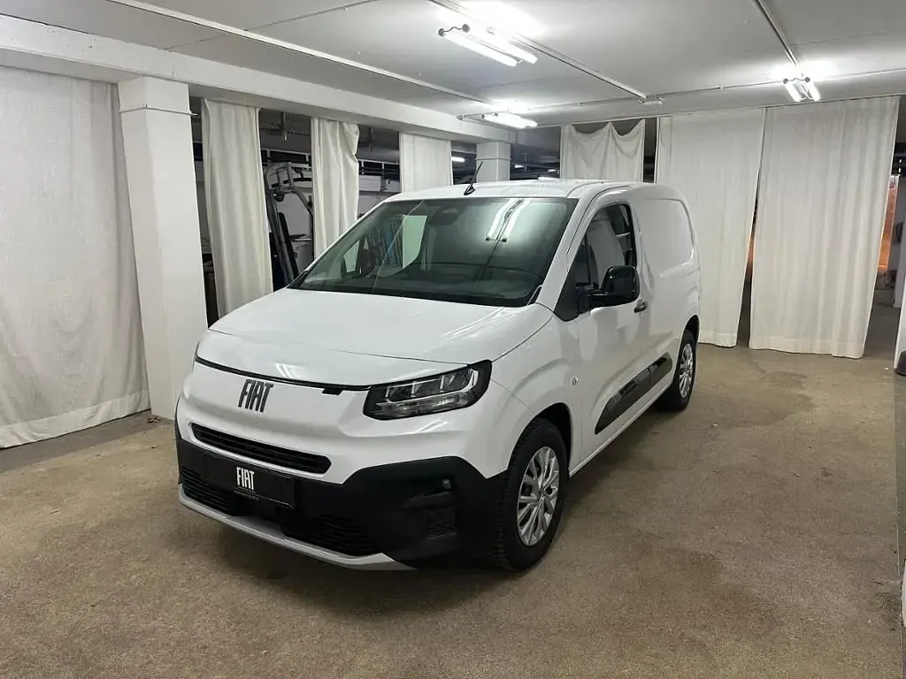 Gebraucht Fiat e-Doblò 100 kW (136 PS) 2026 Weiß Van / Kleinbus