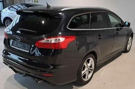 Gebraucht Ford Focus Titanium 140 PS (102 kW) 2015 Schwarz Kombi