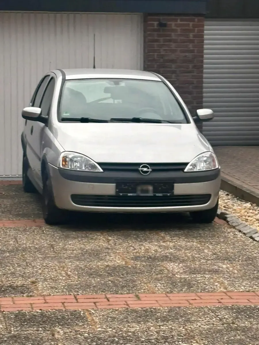 Gebraucht Opel Corsa 75 PS (55 kW) 2002 Silber Kleinwagen