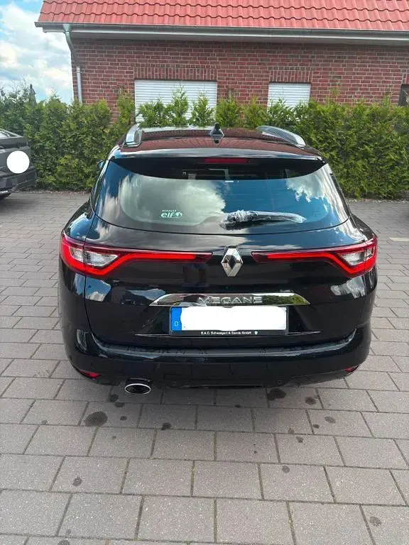 Gebraucht Renault Mégane IV Intens 110 PS (80 kW) 2017 Schwarz Limousine