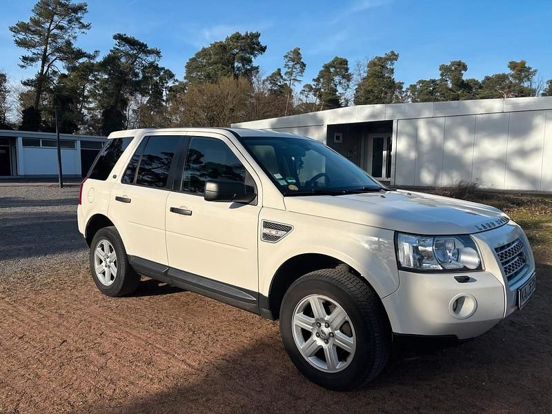 Gebraucht Land Rover Freelander 2 150 PS (110 kW) 2010 Weiß SUV