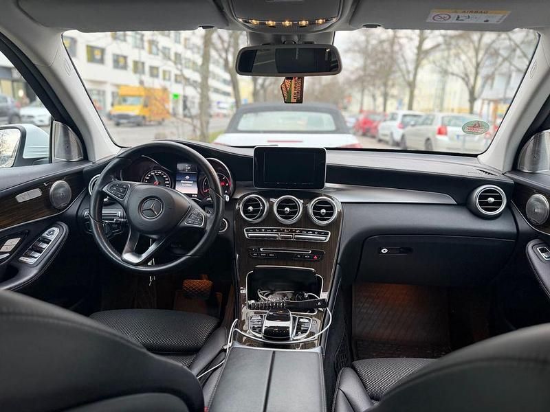 Gebraucht Mercedes GLC220 170 PS (125 kW) 2018 Weiß SUV