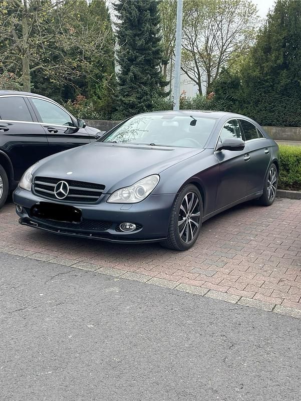 Schwarz Gebraucht 2009 Mercedes CLS320 Limousine | 7.299 € (Guter Preis) - Bild 1/4