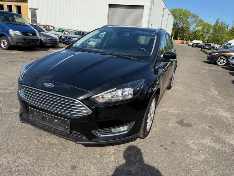 Gebraucht Ford Focus 125 PS (91 kW) 2017 Schwarz Kombi