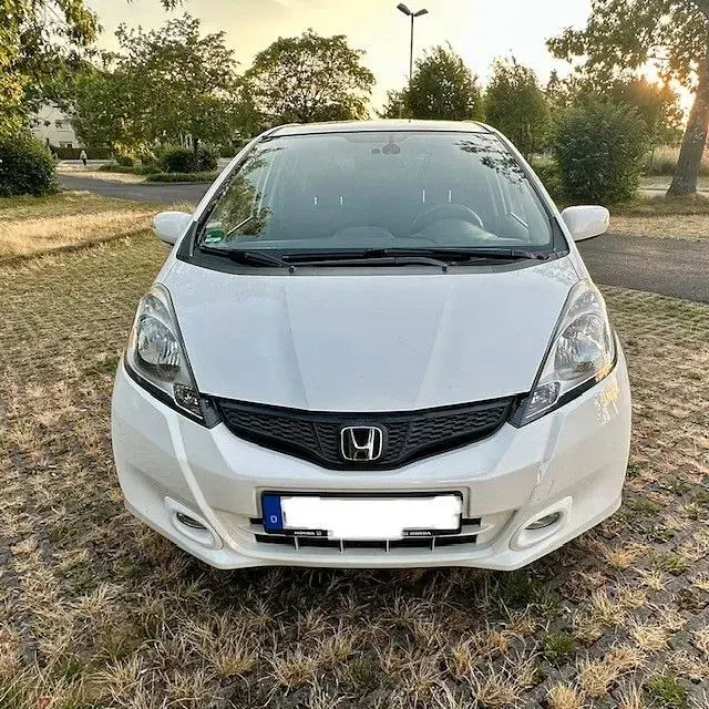 Gebraucht Honda Jazz Elegance 99 PS (72 kW) 2011 Weiß Kleinwagen