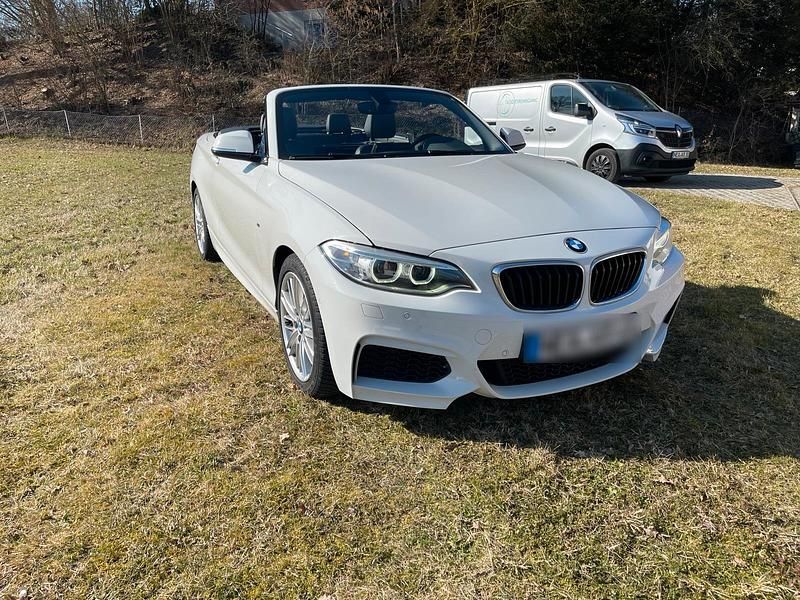 Gebraucht BMW 218 M Sport 136 PS (100 kW) 2015 Weiß Cabrio