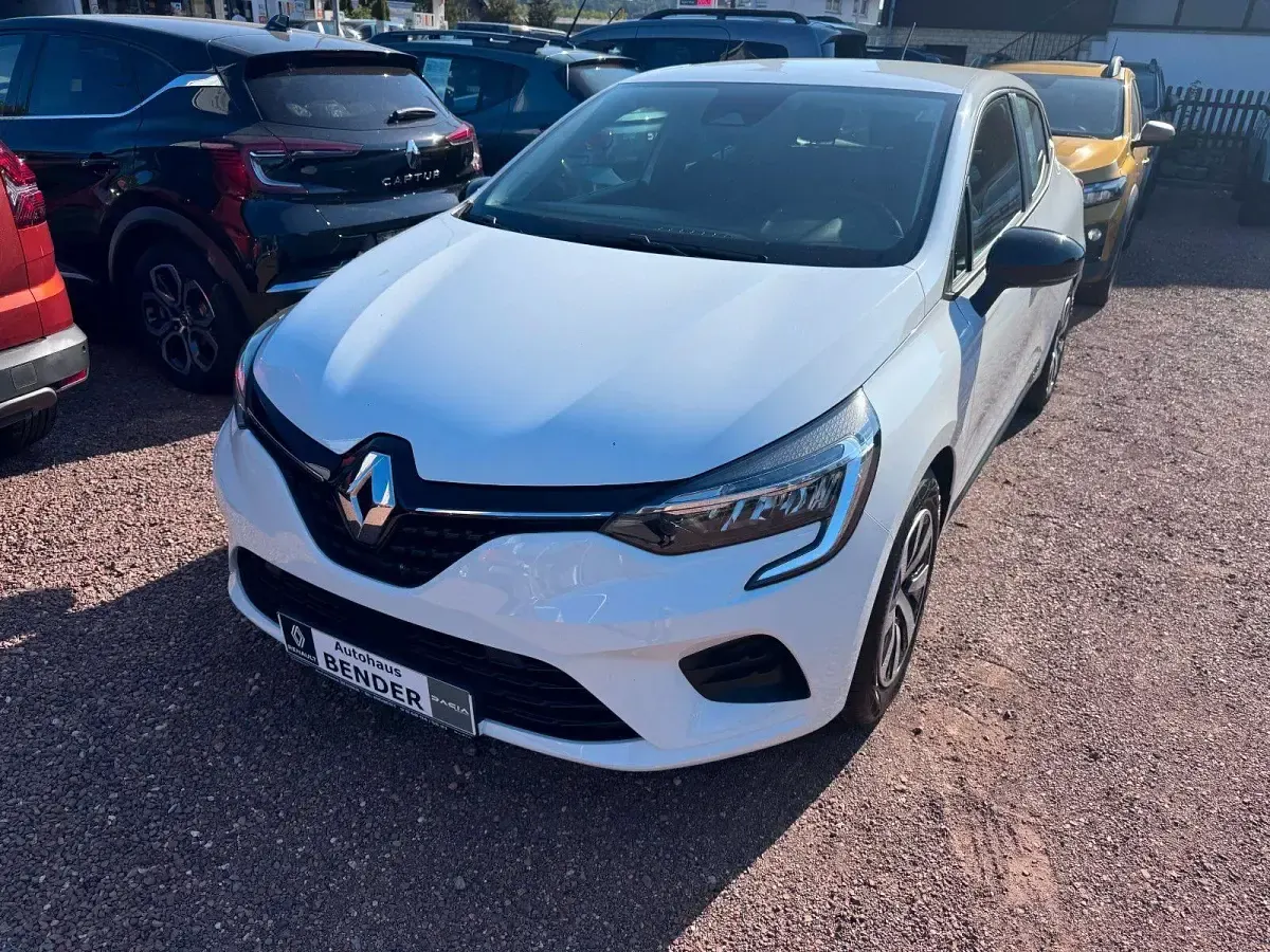 Gebraucht Renault Clio V Equilibre 67 PS (49 kW) 2022 Weiß Kleinwagen
