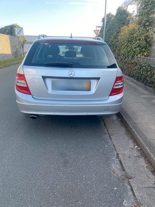 Gebraucht Mercedes C220 170 PS (125 kW) 2010 Grau Kombi