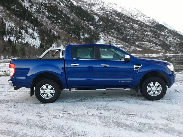Gebraucht Ford Ranger Limited 150 PS (110 kW) 2014 Blau metallic Pickup