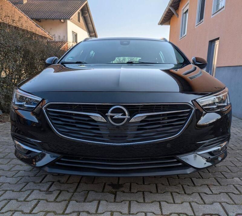 Schwarz Gebraucht 2018 Opel Insignia Business Kombi | 21.200 € (Fairer Preis) - Bild 1/4