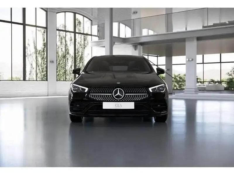 Gebraucht Mercedes CLA200 150 PS (110 kW) 2022 Unilack nachtschwarz Kombi