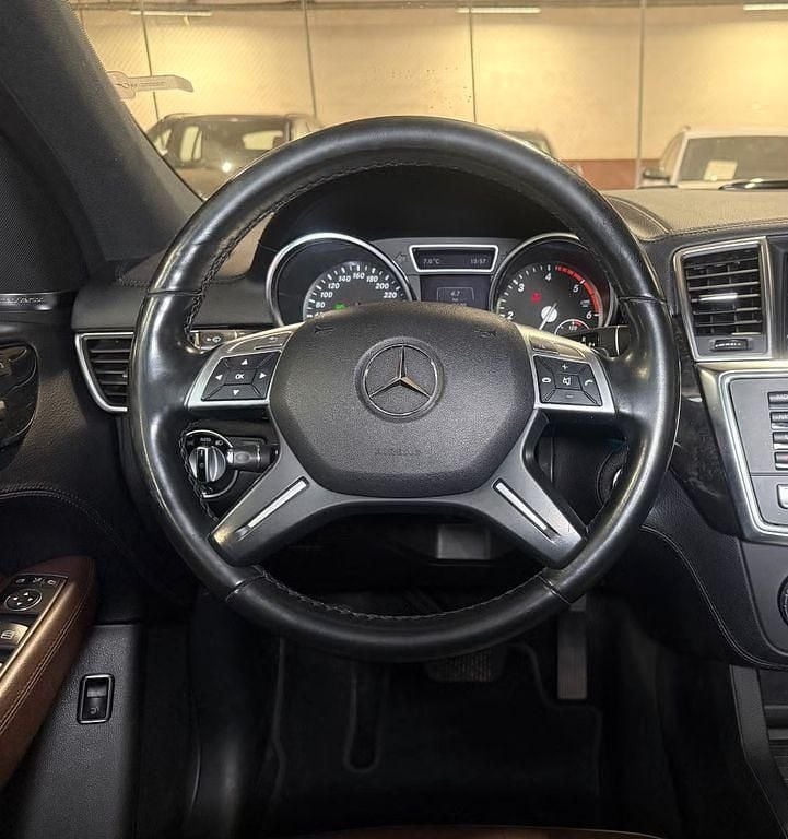 Gebraucht Mercedes ML350 258 PS (189 kW) 2014 Grau SUV