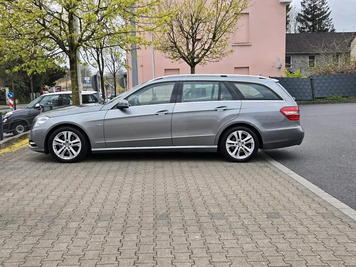 Second-hand Mercedes E300 231 CP (169 kW) 2011 Gri Break