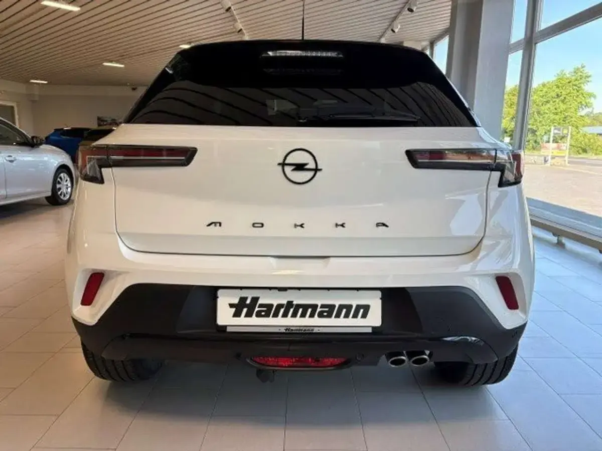 Gebraucht Opel Mokka 101 PS (74 kW) 2022 Weiß/ schwarzes dach SUV