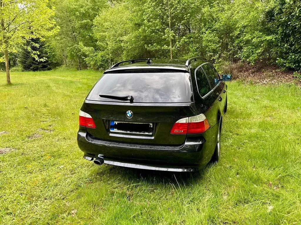 Gebraucht BMW 520 Advantage 177 PS (130 kW) 2009 Schwarz Kombi