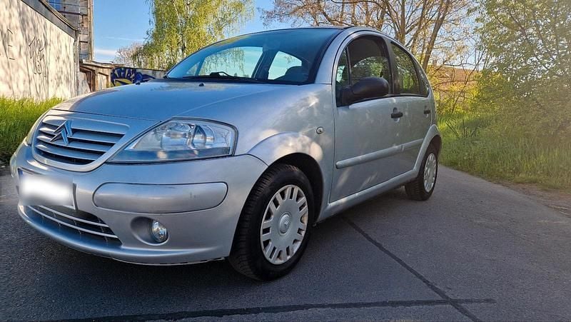Gebraucht Citroën C3 60 PS (44 kW) 2005 Silber Kleinwagen