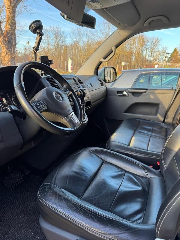 Gebraucht VW T5 140 PS (102 kW) 2015 Grau Van