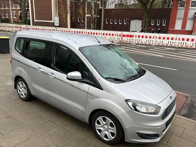 Gebraucht 2017 Ford Tourneo Courier Van / Kleinbus | 6.248 € (Fairer Preis) - Bild 1/4