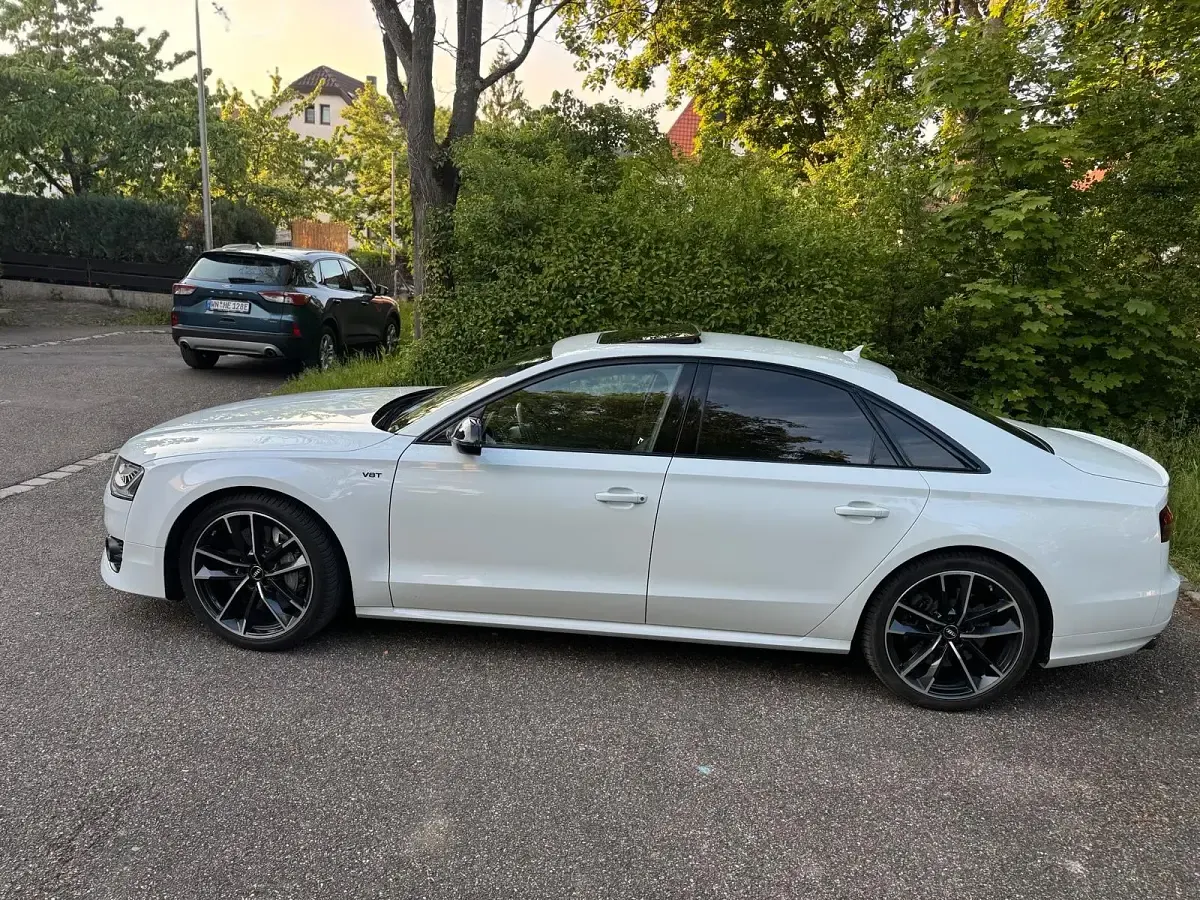 Gebraucht Audi S8 plus 605 PS (444 kW) 2017 Weiß Limousine