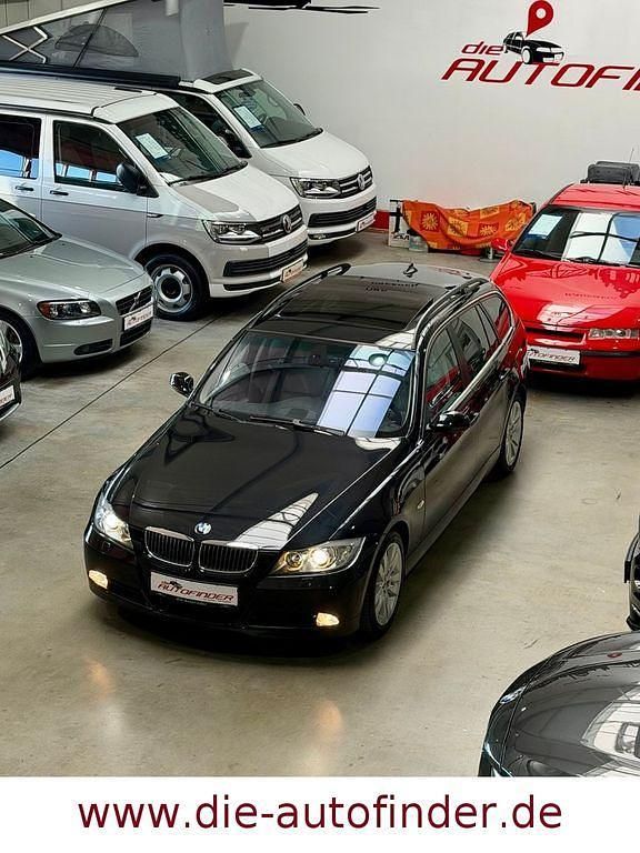 Gebraucht BMW 330 Sport Line 258 PS (189 kW) 2005 Schwarz Kombi