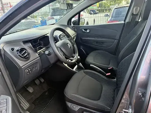 Gebraucht Renault Captur LIMITED 90 PS (66 kW) 2019 Grau SUV