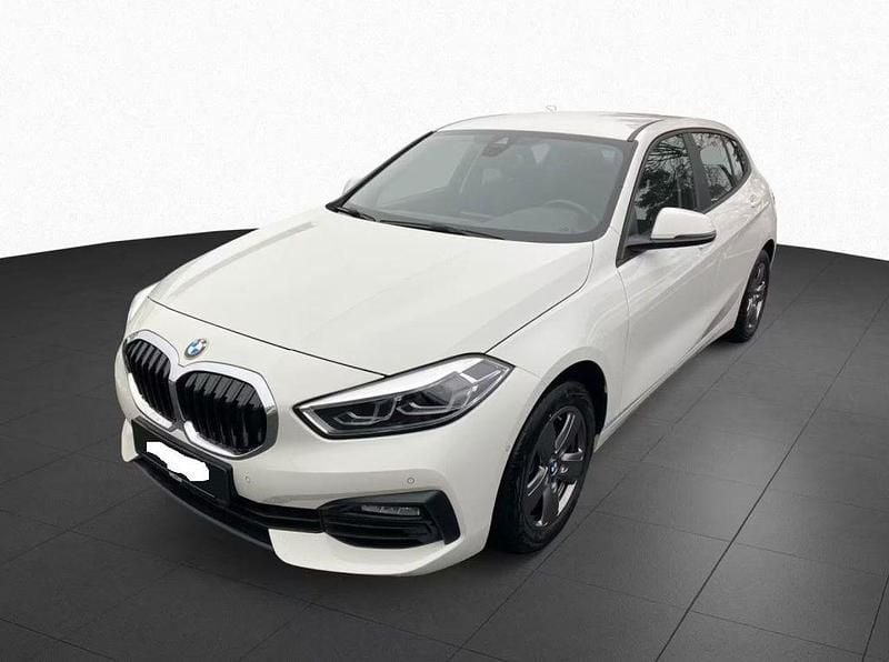 Weiß Gebraucht 2021 BMW 118 Advantage Kleinwagen | 17.700 € (Fairer Preis) - Bild 1/4