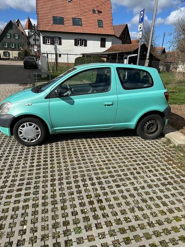 Gebraucht Toyota Yaris 68 PS (50 kW) 2000 Grün Kleinwagen
