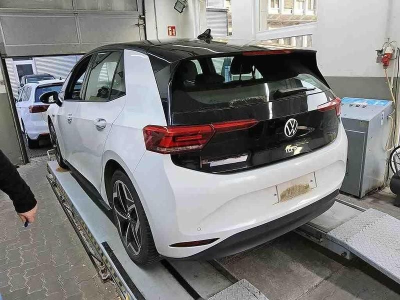 Gebraucht VW ID.3 Pro Performance 150 kW (204 PS) 2020 Weiß Kleinwagen