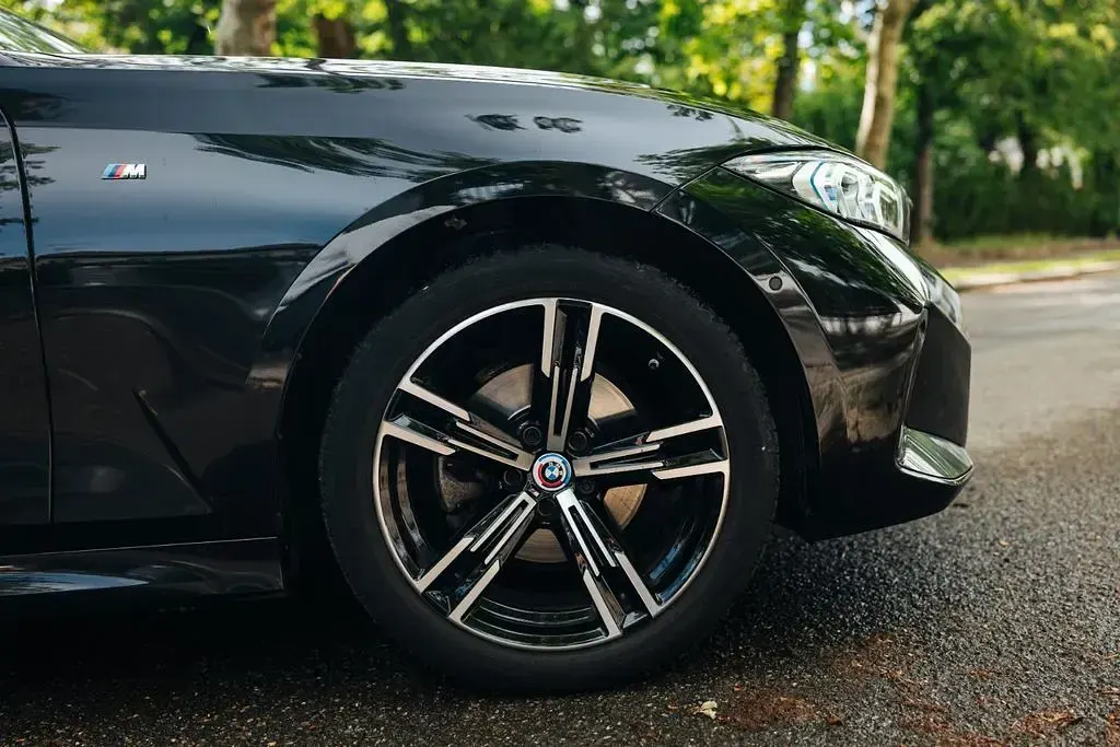 Gebraucht BMW 320 Sport Line 190 PS (139 kW) 2022 Schwarz Limousine