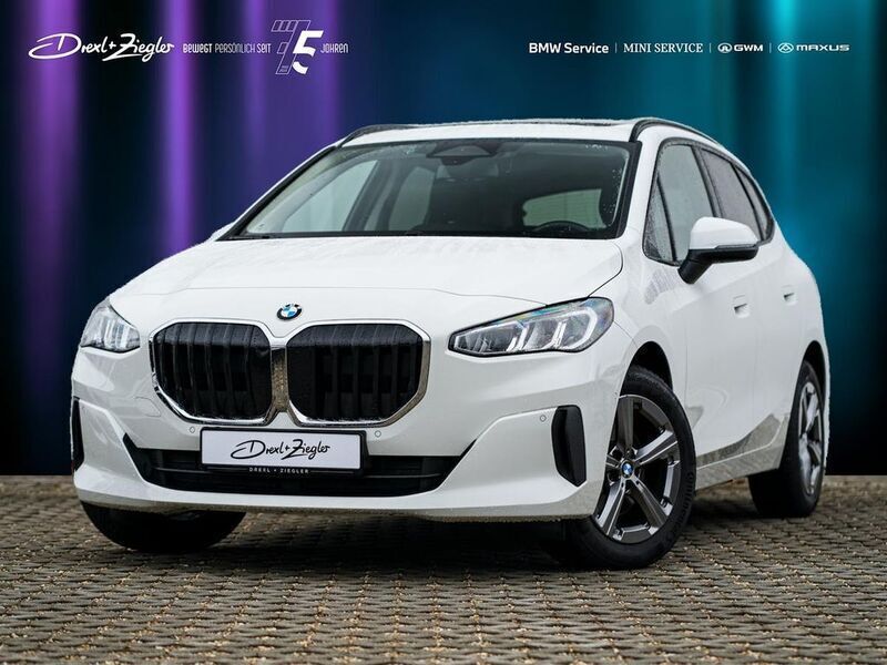 Alpinweiss uni Gebraucht 2024 BMW 218 Active Tourer Performance Van / Kleinbus | 31.990 € (Guter Preis) - Bild 1/4