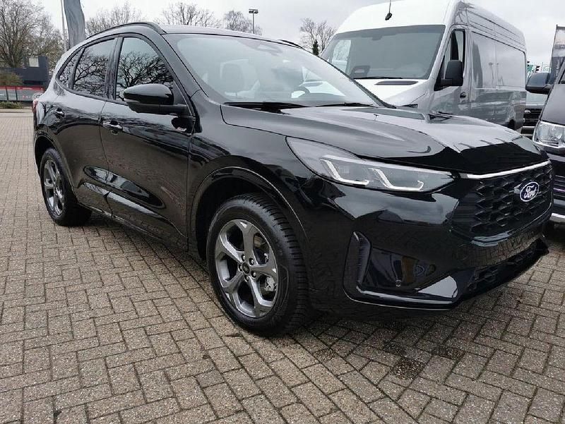 Neu Ford Kuga ST-Line 242 PS (177 kW) 2026 Schwarz SUV