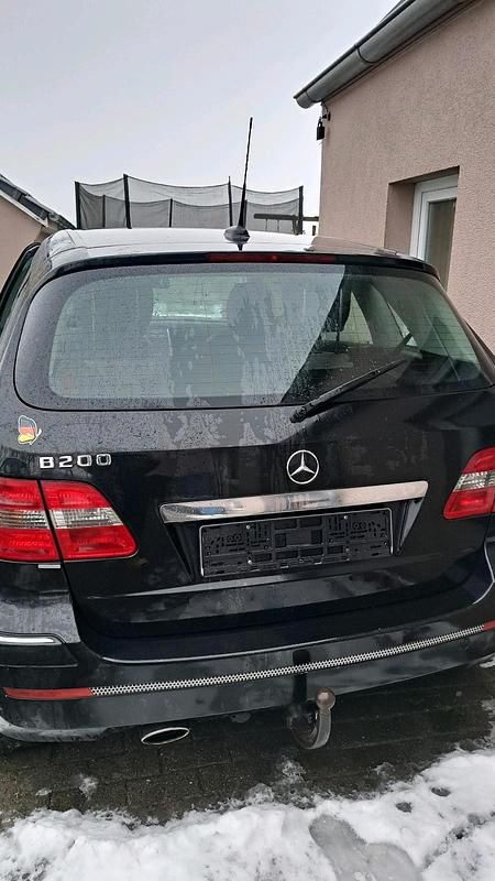 Gebraucht Mercedes B200 136 PS (100 kW) 2007 Schwarz Van / Kleinbus