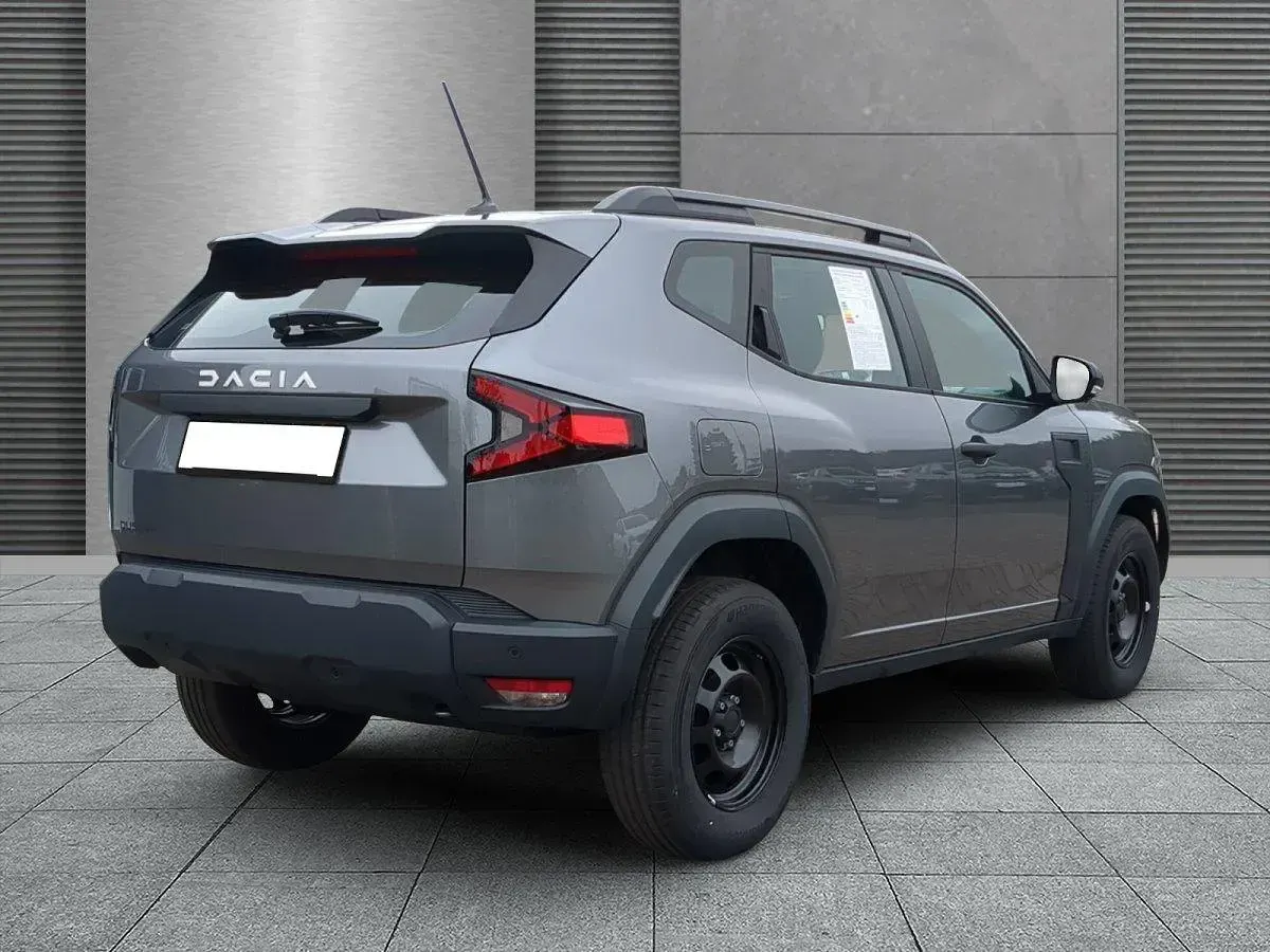 Neu Dacia Duster Essentiel 101 PS (74 kW) 2025 Dolomitgrau SUV