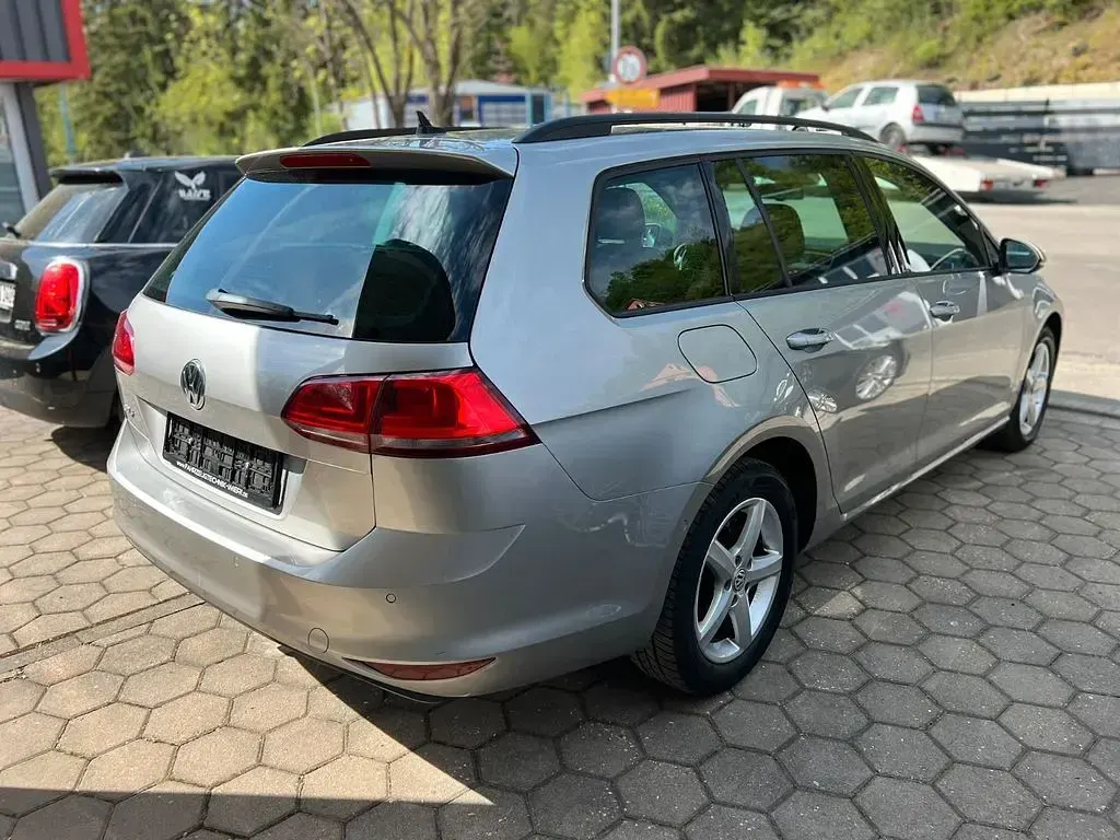 Gebraucht VW Golf VII Trendline 110 PS (80 kW) 2014 Silber Kombi