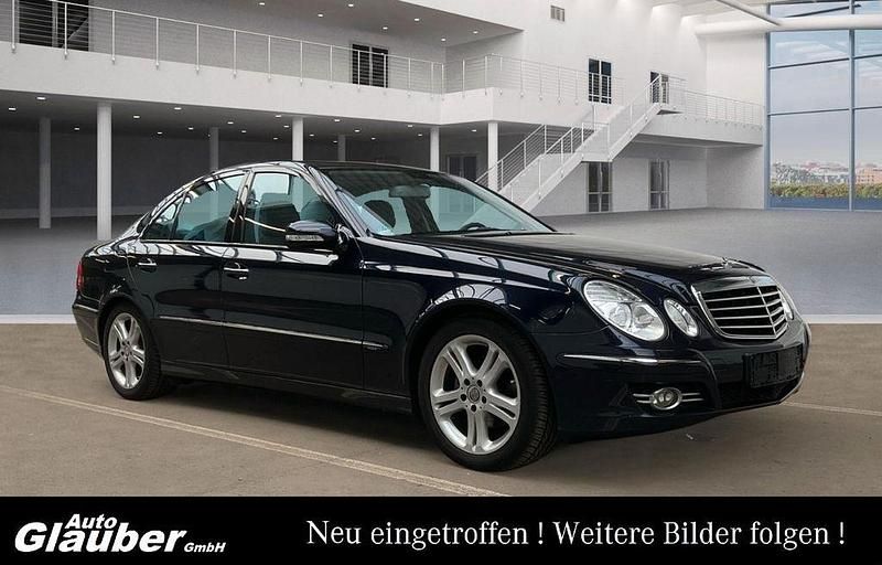 Usata Mercedes E320 224 CV (164 kW) 2008 Blu Berlina