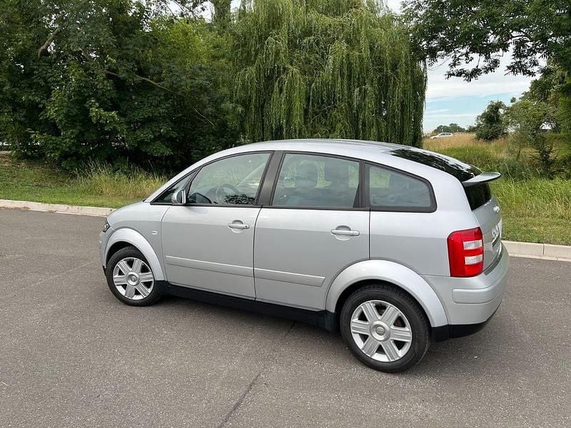 Gebraucht Audi A2 75 PS (55 kW) 2003 Silber Kleinwagen