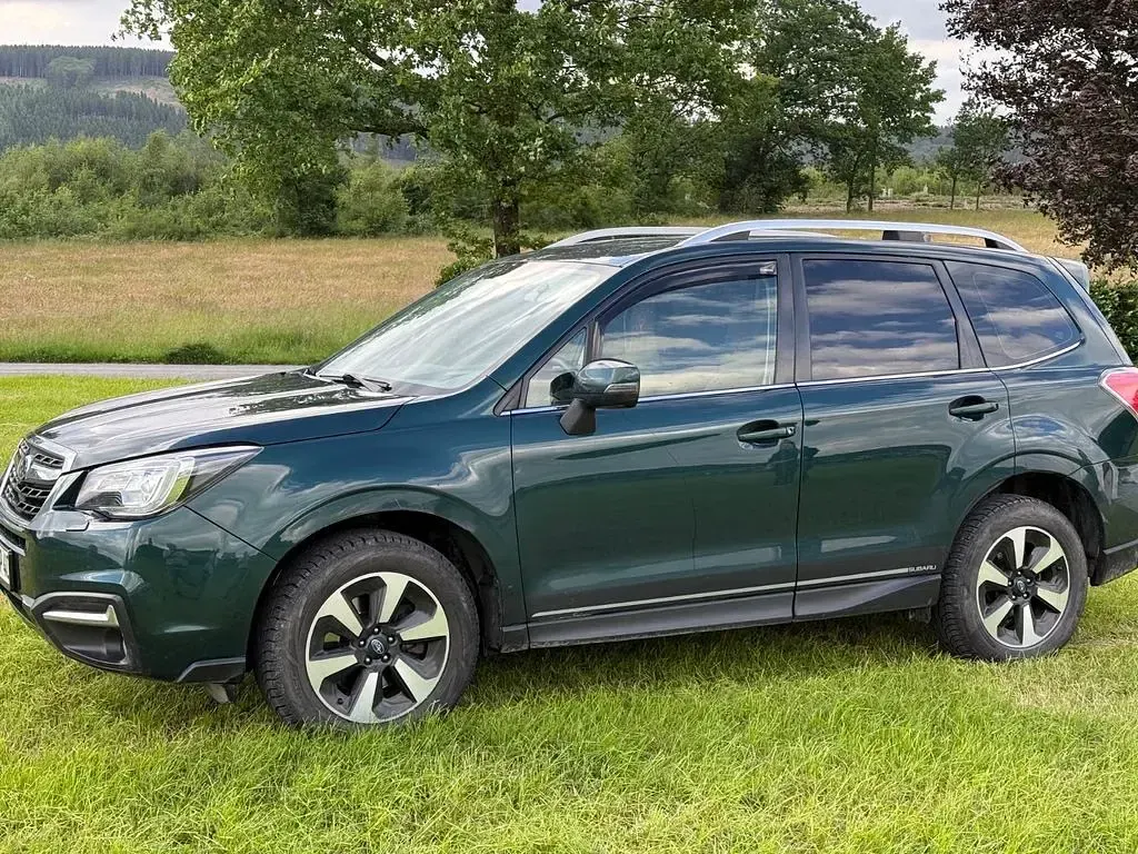 Gebraucht Subaru Forester 147 PS (108 kW) 2017 Grün SUV