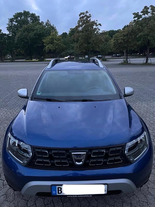 Blau Gebraucht 2021 Dacia Duster SUV | 16.900 € (Guter Preis) - Bild 1/4