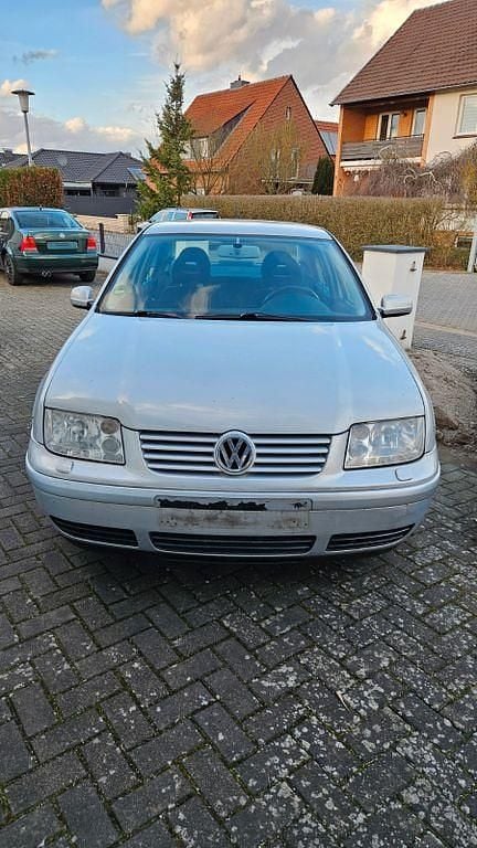 Gebraucht VW Bora 105 PS (77 kW) 2000 Silber Limousine