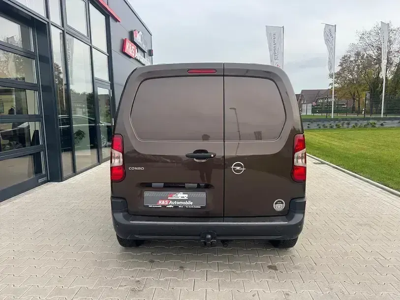 Gebraucht Opel Combo Edition 131 PS (96 kW) 2019 Braun Van / Kleinbus