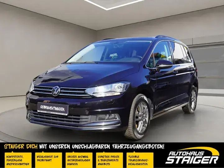 Schwarz Gebraucht 2022 VW Touran Comfortline Van / Kleinbus | 28.950 € (Fairer Preis) - Bild 1/4