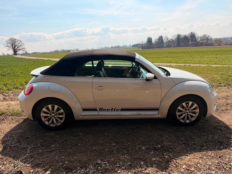 Gebraucht VW Beetle 105 PS (77 kW) 2014 Weiß Kleinwagen