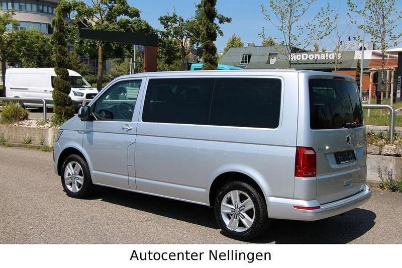 Gebraucht VW Multivan Comfortline 150 PS (110 kW) 2017 Silber Van