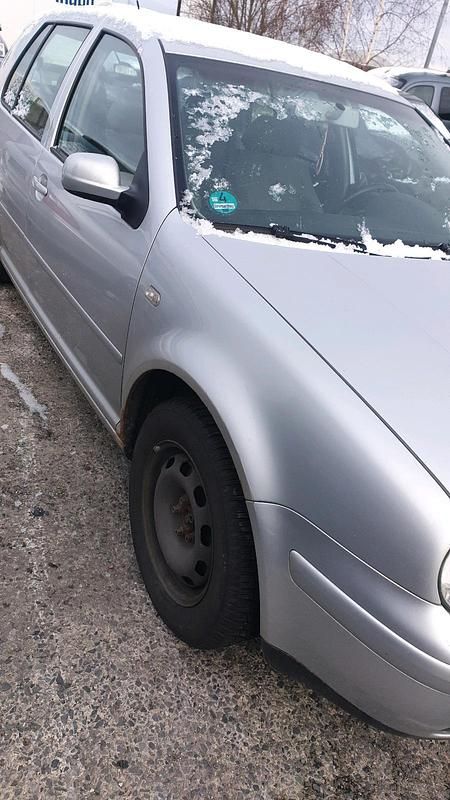 Gebraucht VW Golf IV 105 PS (77 kW) 2002 Silber Limousine